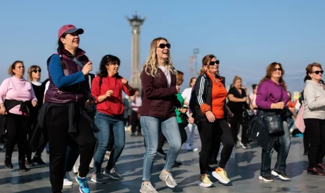 Konak&#039;tan yeni yıla &#039;danslı&#039; merhaba