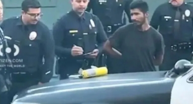 Los Angeles yangınında alev makinesiyle yakalandı!