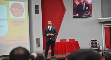 Manisa'da öğrencilere “Sınav Kaygısı ve Motivasyon Semineri”