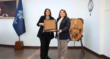 Başkan Çerçioğlu'na Didim Belediye Başkanı Hatice Gençay'dan ziyaret