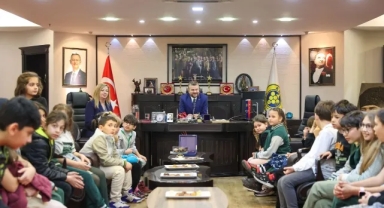 Başkan Duman, Bucalı çocukları makamında ağırladı