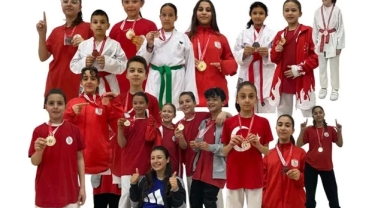 Bayraklılı sporculardan 14 madalya!