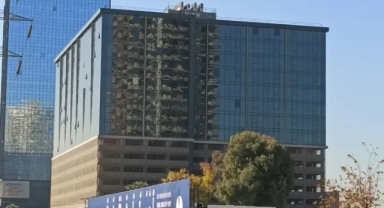 Konak Belediyesi Ve Onuk Plaza Arasında Ne Var