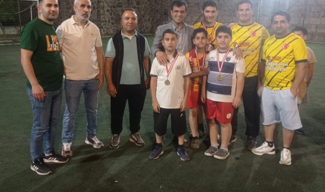 Bilal Kırkpınar’dan Gençlere Hem Bayram Kutlaması Hem Spor Çağrısı