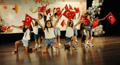 Karşıyakalı miniklerin mezuniyet coşkusu