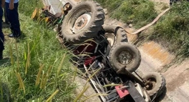 Traktör, sulama kanalına devrildi: 1 ölü