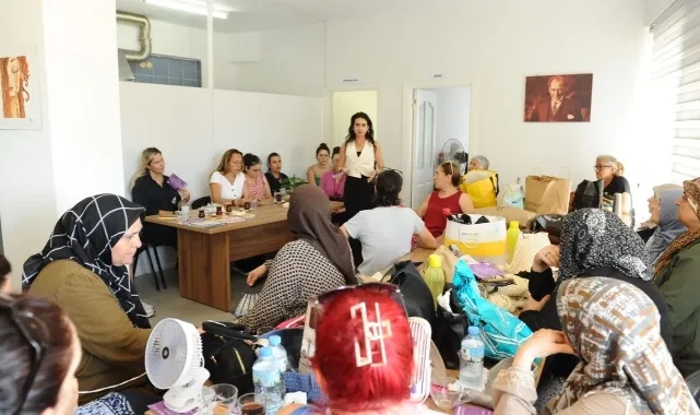 Karşıyaka’da ‘Kadın Gücü’ mahalle mahalle yayılıyor