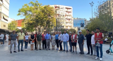 Zafer Partisi Bornova İlçe Başkanı Birgül Etiz Özeken “Esnaf Perişan, Halk Yoksullaşıyor” 