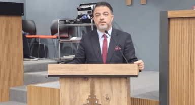 AK Partili Kocabaş'tan Tugay'a 'üst geçit' tepkisi