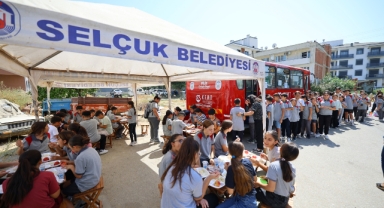 Başkan Sengel öğrencilere söz vermişti... Yemek desteği tam gaz!