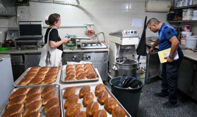 Bornova&#039;da fırınlara şafağa karşı denetim hamlesi