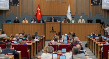 Büyükşehir'de gündem Narlıdere! CHP ve AK Parti'den 'artış' atışması