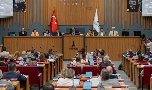 Büyükşehir&#039;de gündem Narlıdere! CHP ve AK Parti&#039;den &#039;artış&#039; atışması