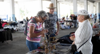 Büyükşehir'in “İkinci El Pazarı” yüzleri güldürdü