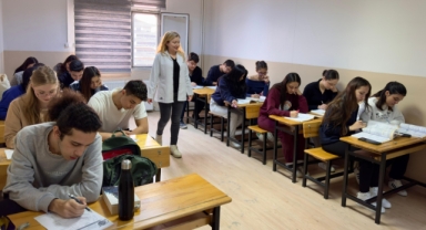 Çiğli Belediyesi’nden mezunlara YKS desteği