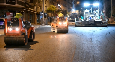 Gece yarısı Mustafa Kemal Caddesi’nde asfalt seferberliği