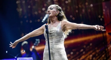 İEF'te Yıldız Tilbe rüzgarı!