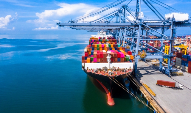 İzmir, Ege Bölgesi ihracatının yüzde 55’ini gerçekleştirdi