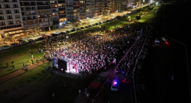 İzmir’in dev ekranlarında milli heyecan