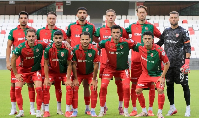 Karşıyaka evinde tur peşinde