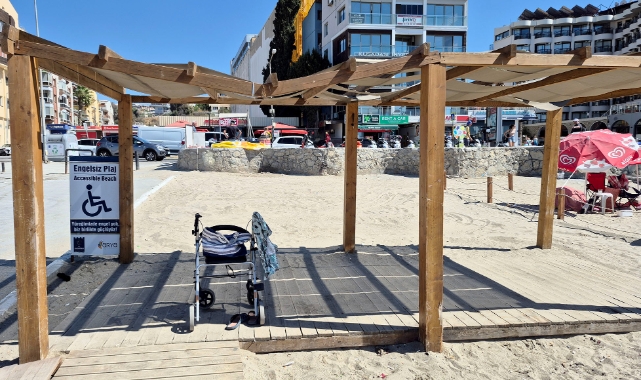 Kuşadası Belediyesi&#039;nden engelli vatandaşlara &#039;gölgelik&#039; desteği