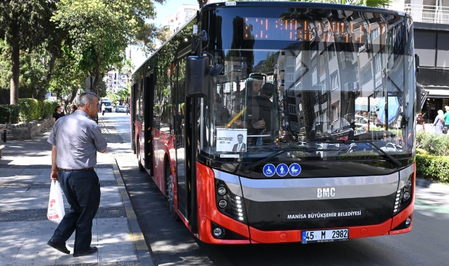 Manisa Büyükşehir’den öğrenciler için yeni otobüs