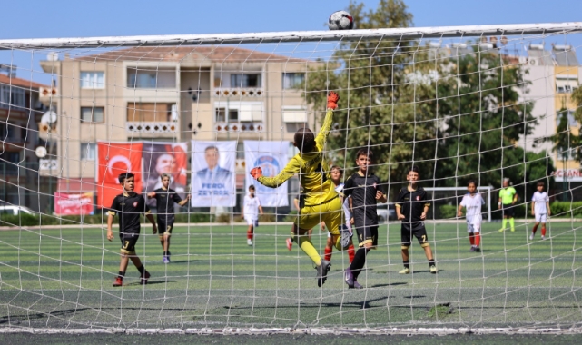 Selçuk&#039;ta Ferdi Zeyrek turnuvası tamamlandı