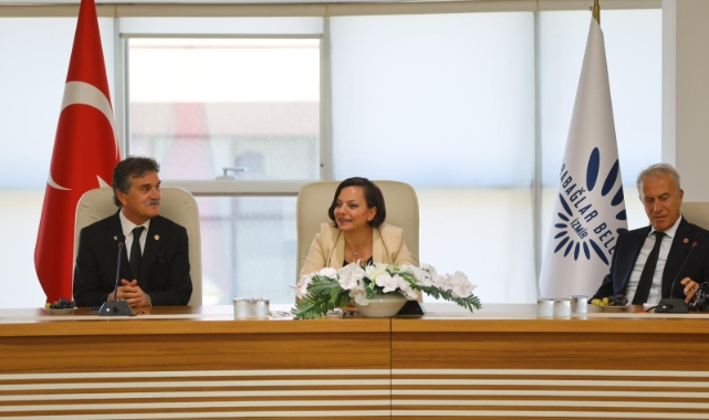 TEMAD&#039;dan Başkan Helil Kınay&#039;a onursal üyelik beratı