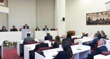 Balçova'da 2 milyarlık bütçe onay aldı