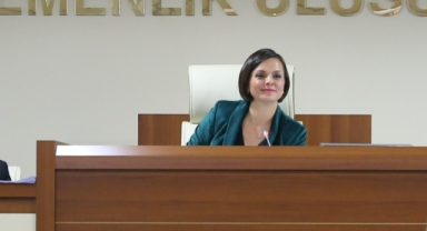 Başkan Kınay'dan AK Parti grubuna sitem: Hesabını Karabağlar halkına vermeliler