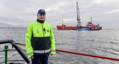 Başkan Tugay'dan 'koku' açıklaması: Kirlilikten değil, biyolojik