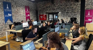 Büyükşehir’den gençlere “Canva” eğitimi
