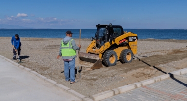 Büyükşehir'den Güzelbahçe'ye plaj ve sosyal tesis müjdesi 