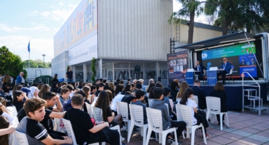 Çağlayan ve Büyükerşen öğrencilerle buluştu