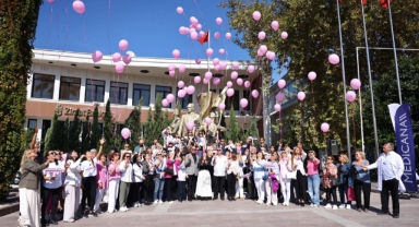  Çeşme Belediyesi'nden Meme Kanseri için farkındalık hamlesi