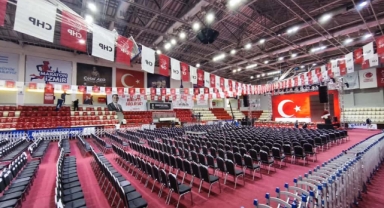 CHP İzmir'de kongre günü... İşte salondan kareler