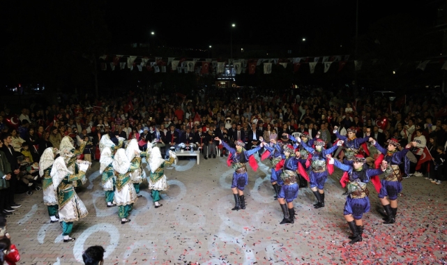 Cumhuriyet&#039;in 102. Yılı Bayraklı&#039;da Coşkuyla Kutlandı