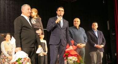 Güzelbahçe’de kahkaha dolu gece