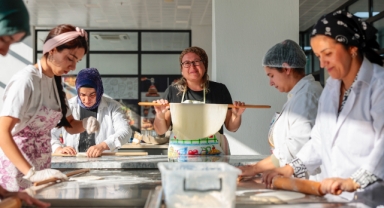 Hamur Ürünleri Yapımı Kursu mezunlarını verdi