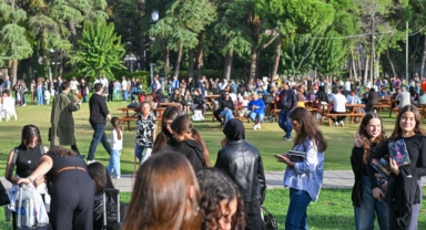 İZKİTAP’ta edebiyat şöleni sürüyor