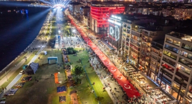 İzmir Cumhuriyet coşkusuna hazır... Özel meclis oturumu düzenlenecek!