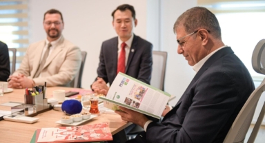 İzmir’in Yaşlı Dostu Şehir unvanı tescillendi