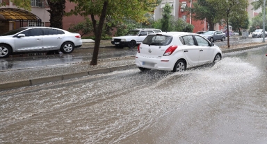 İzmirliler dikkat! Valilikten 'sel' uyarısı!