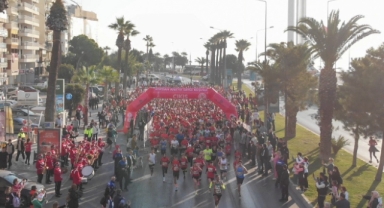 Karşıyaka Ata'dan Ana'ya koşuyor!