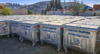 Karşıyaka'da temizlik seferberliği... 460 adet yeni çöp konteyneri