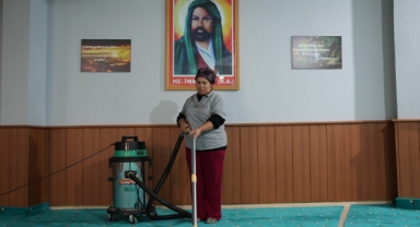 Kemalpaşa’da ibadethanelere temizlik desteği