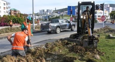 Kuşadası Belediyesi’nden peyzaj düzenlemelerine su tasarrufu planlaması