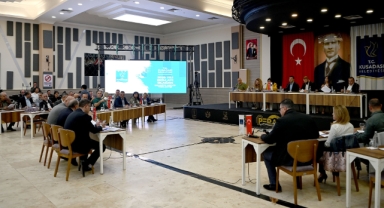 Kuşadası Belediyesi’nin Ekim ayı meclisine ‘sosyal belediyecilik’ damga vurdu