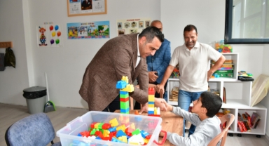 Öğrenciler halı saha talep etti, Başkan Yıldız sözü verdi