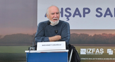 Onur konuğu Mehmet Eroğlu 50 yıllık edebiyat serüvenini anlattı